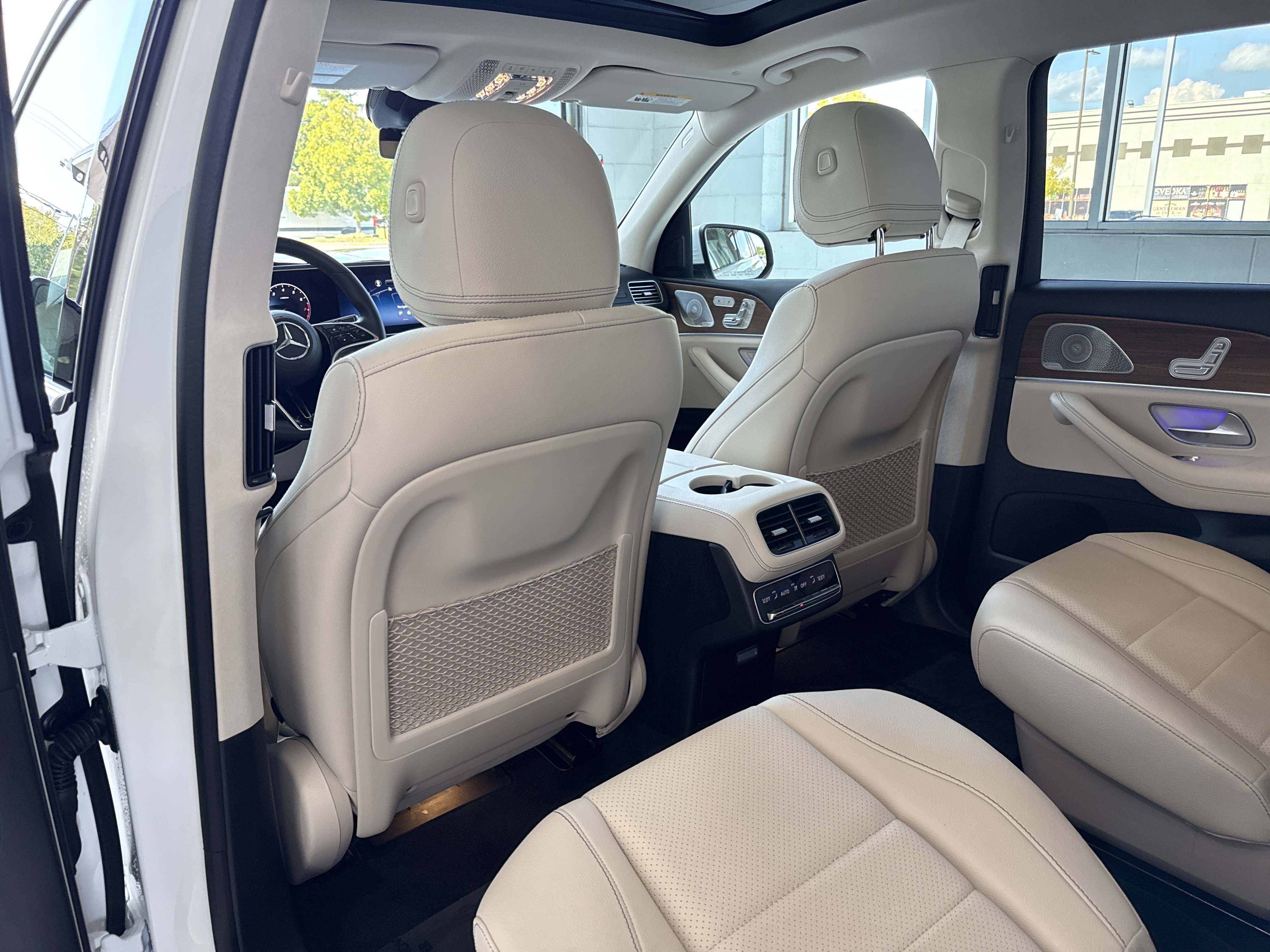 Certified 2025 Mercedes-Benz GLS 450 4MATIC image 28