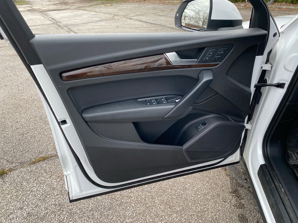 Used 2018 Audi Q5 2.0T Premium image 11