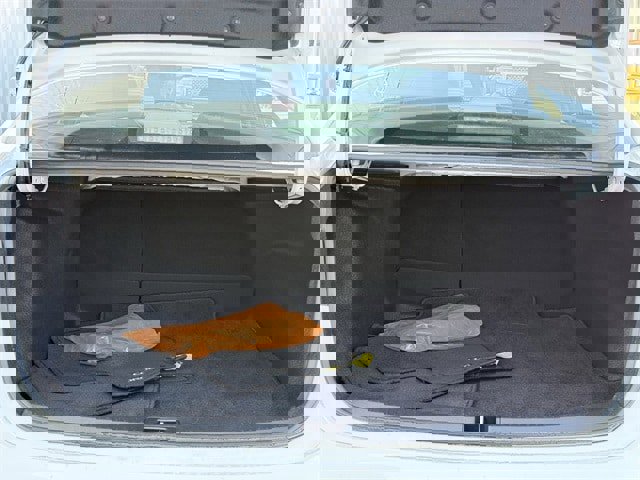 Used 2022 Toyota Corolla LE image 29