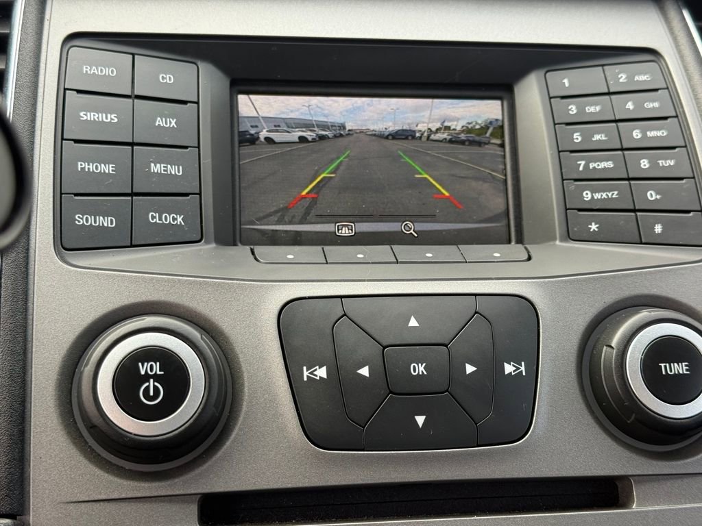 Used 2017 Ford Taurus Base image 18