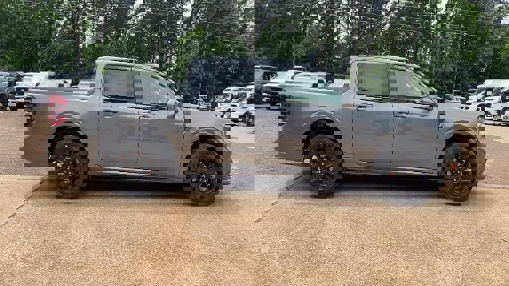 New 2025 Ford Maverick Lobo image 7