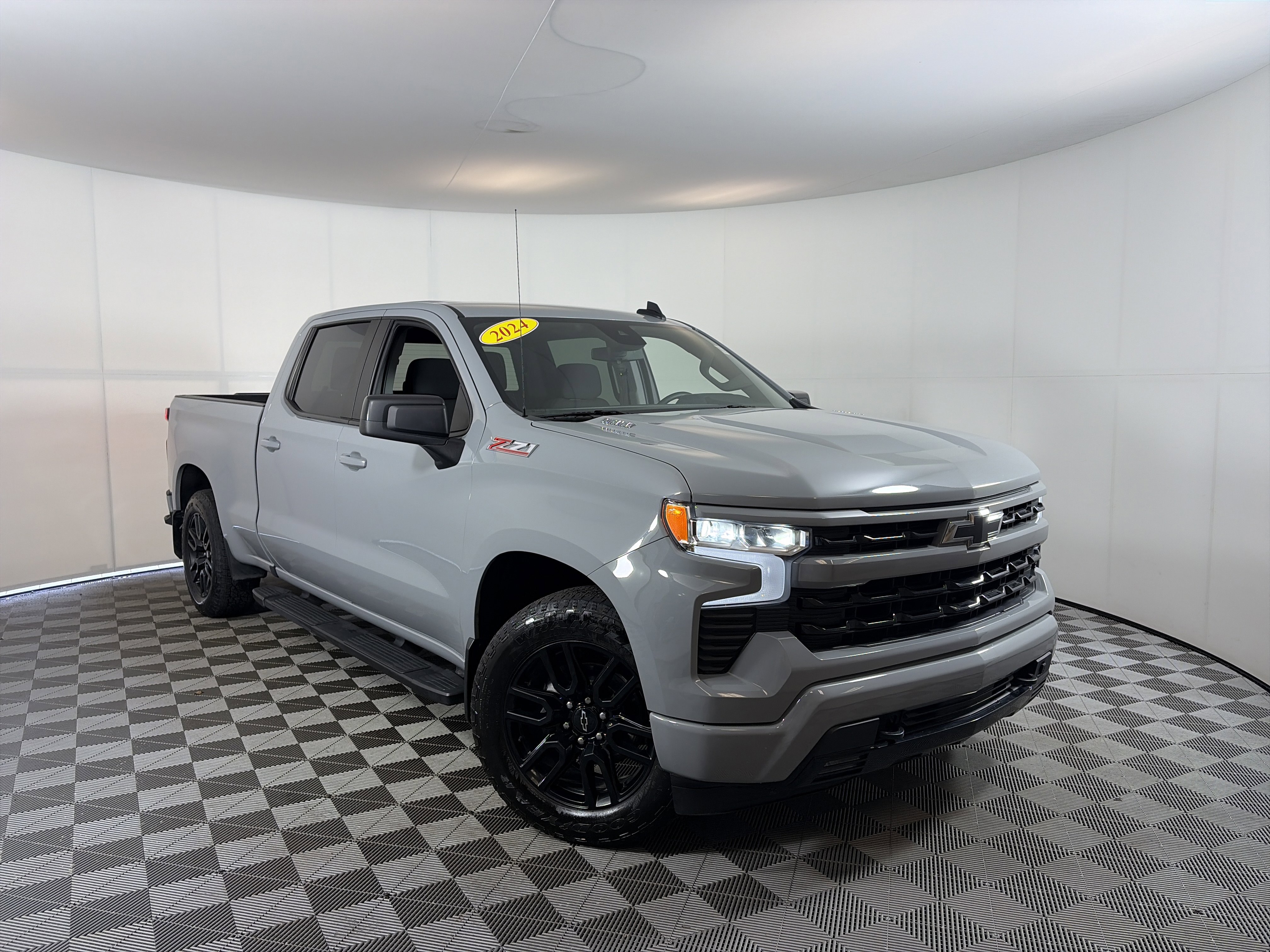 Used 2024 Chevrolet Silverado 1500 RST w/ Z71 Off-Road Package image 1