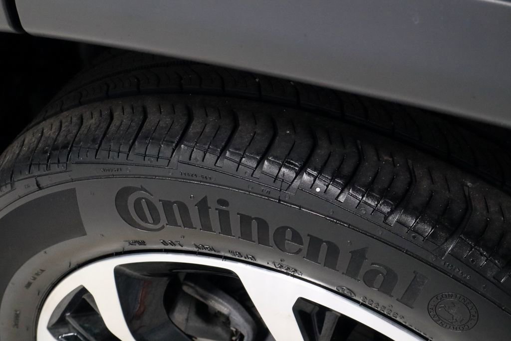 Used 2022 Jeep Compass Limited image 19