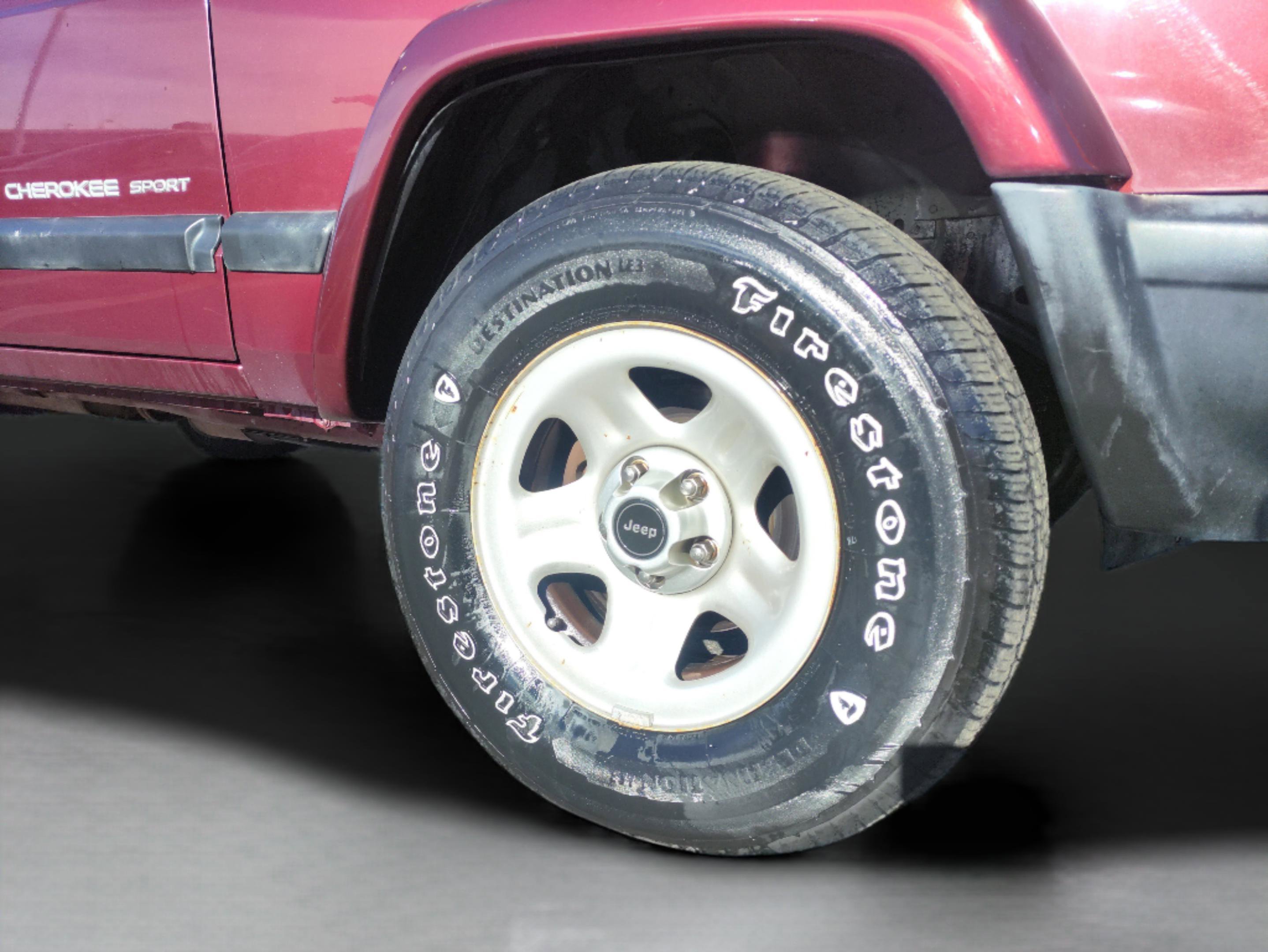 Used 2001 Jeep Cherokee Sport image 16