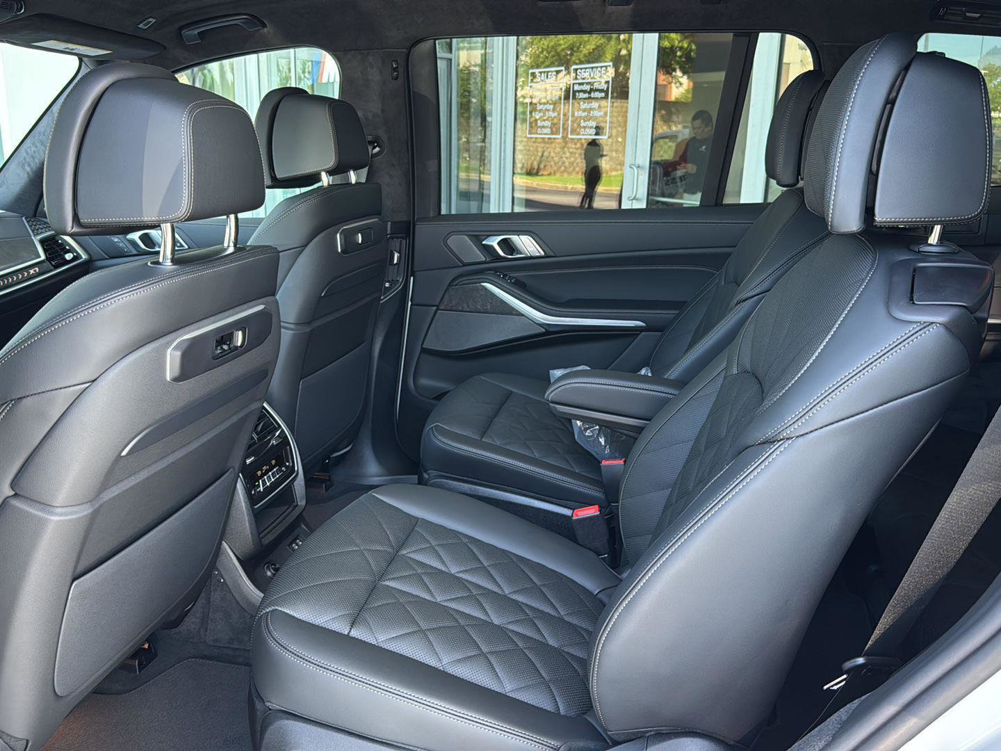 New 2026 BMW X7 xDrive40i w/ M Sport Package image 8