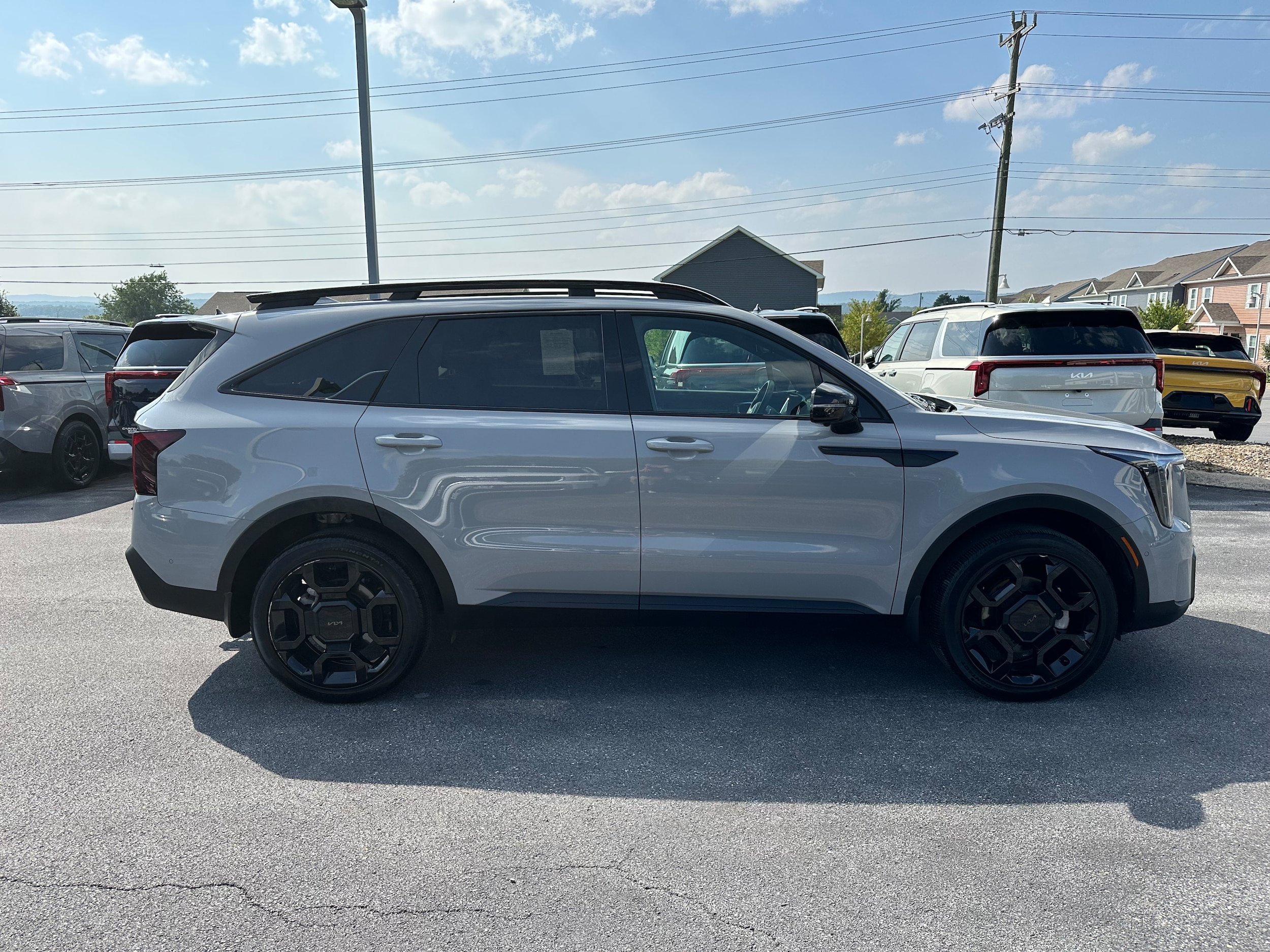 Used 2025 Kia Sorento SX Prestige AWD/4WD image 4