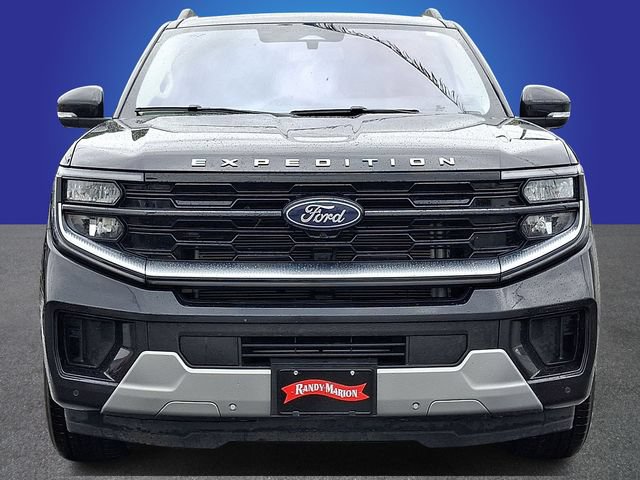 Used 2025 Ford Expedition Platinum AWD/4WD image 2