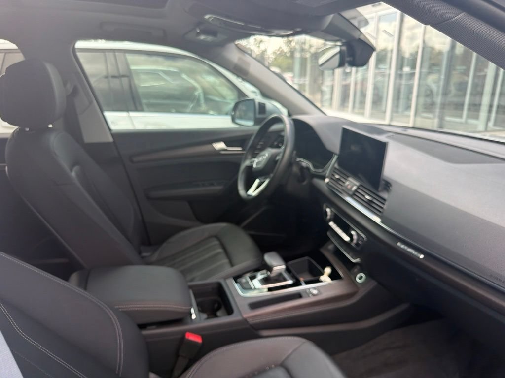 Used 2022 Audi Q5 2.0T Premium Plus w/ Premium Plus Package AWD/4WD image 48