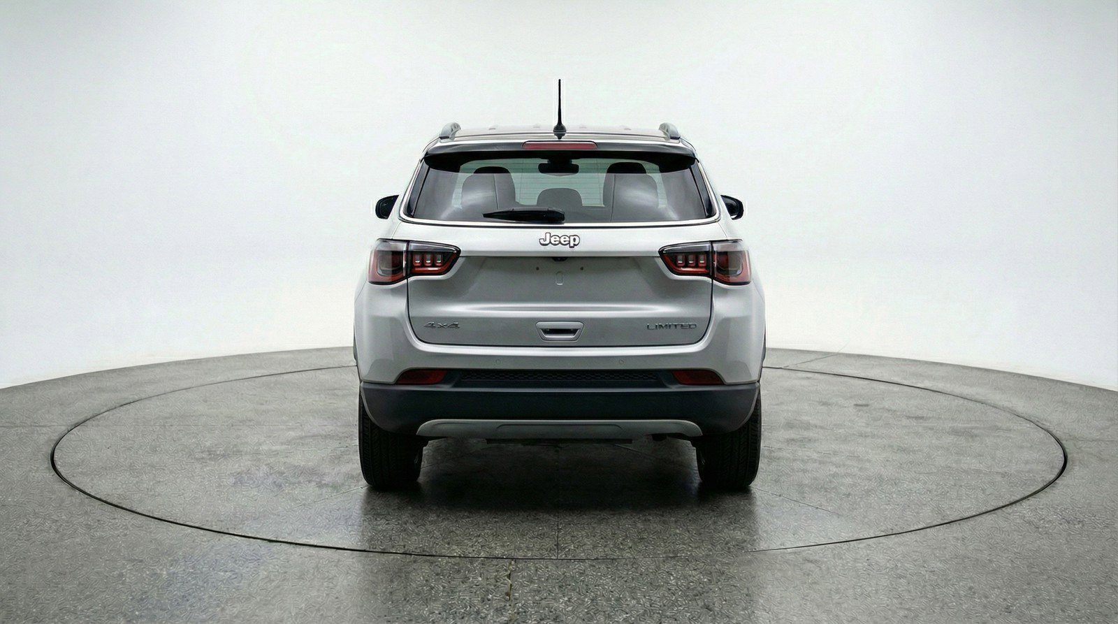 Used 2025 Jeep Compass Limited image 7