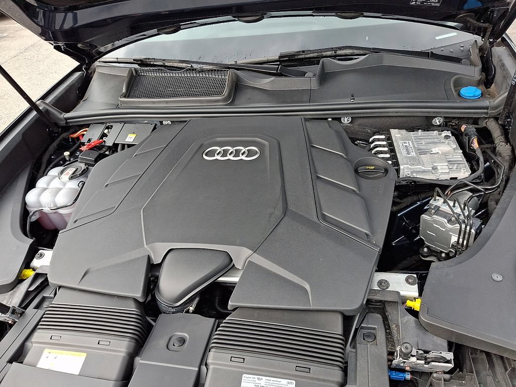 Certified 2025 Audi Q8 Premium Plus w/ Premium Plus Package AWD/4WD image 28