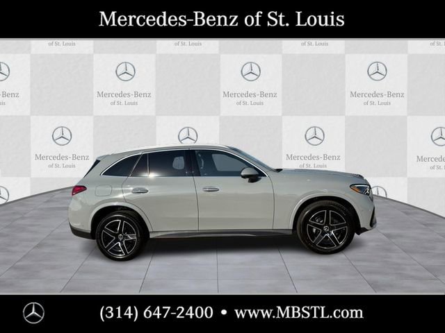 New 2026 Mercedes-Benz GLC 300 4MATIC image 2