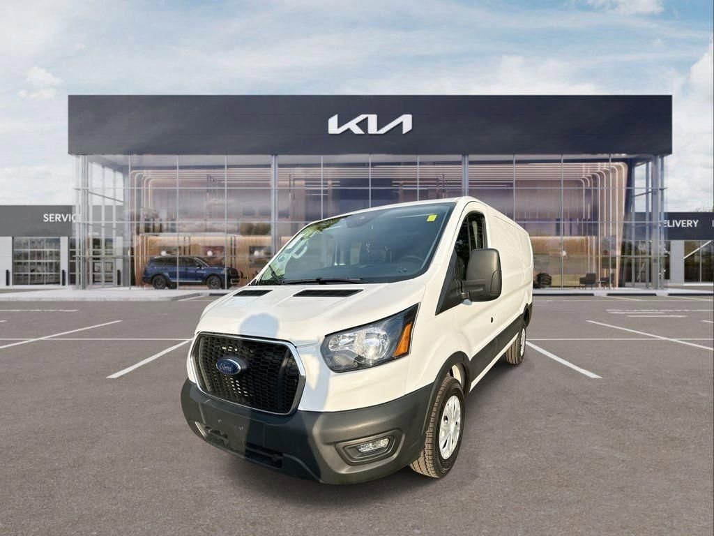 Used 2024 Ford Transit 250 Low Roof w/ Exterior Upgrade Package image 4