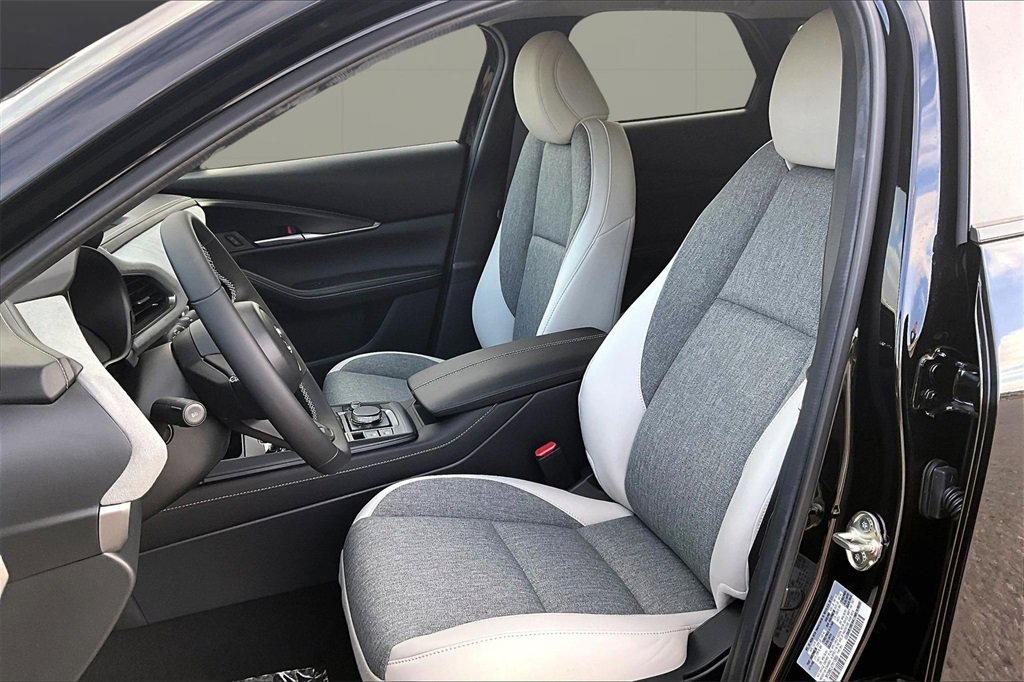 New 2026 MAZDA CX-30 Aire Edition image 9