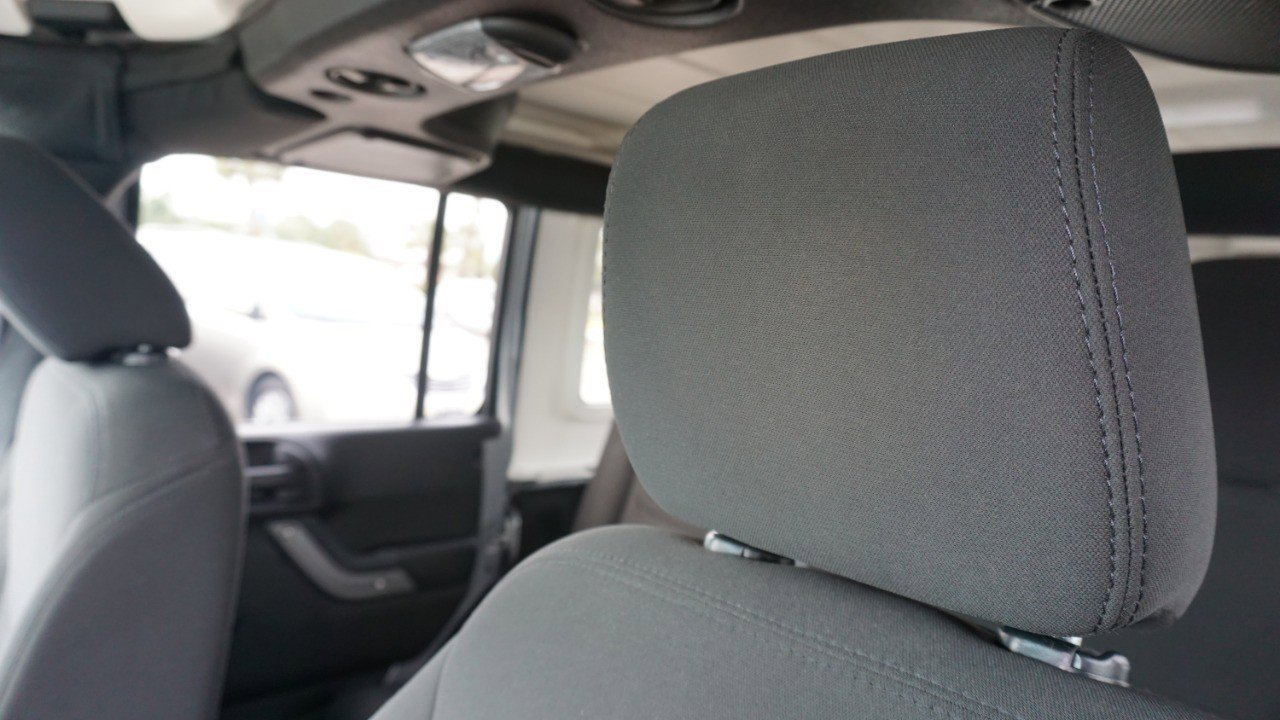 Used 2016 Jeep Wrangler Unlimited Sport w/ Connectivity Group image 22