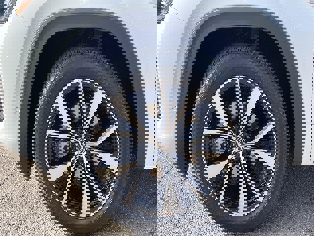 New 2026 Volkswagen Atlas SEL Premium R-Line image 6