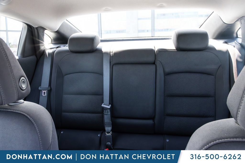 Used 2023 Chevrolet Malibu LT FWD image 12