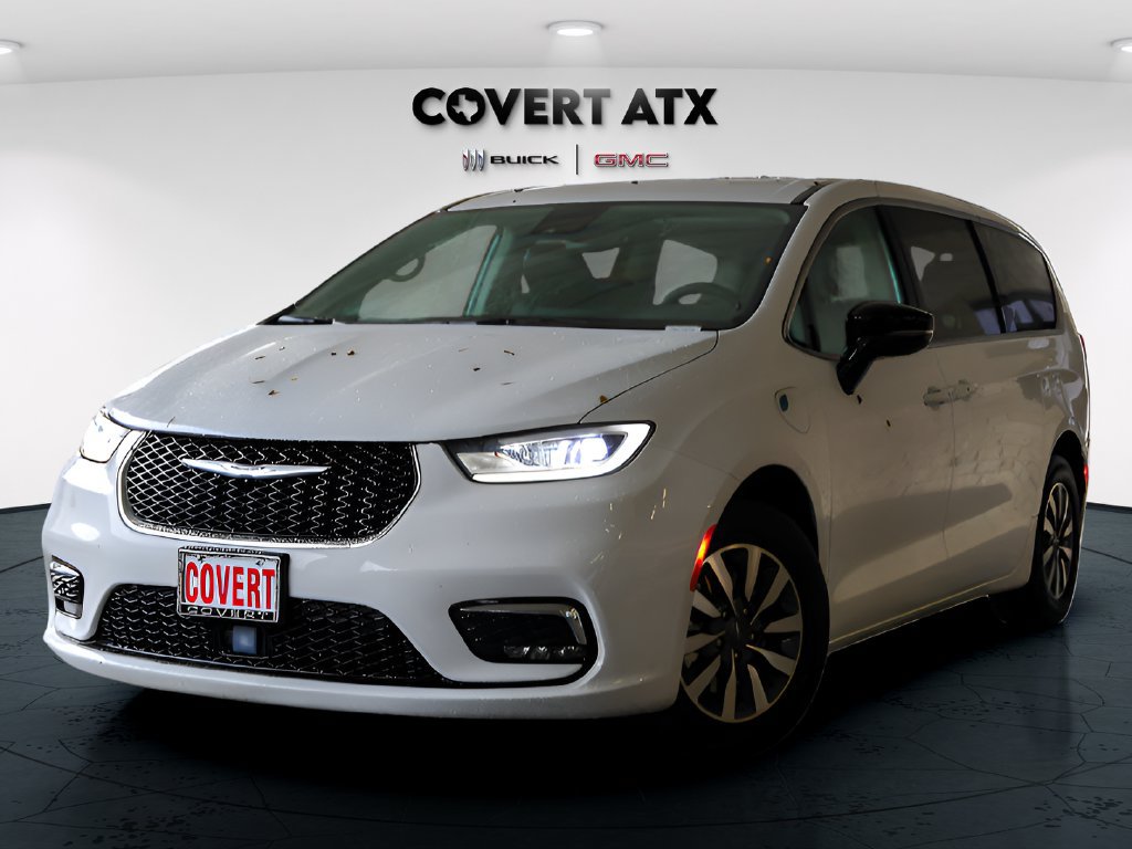 Used 2024 Chrysler Pacifica Limited