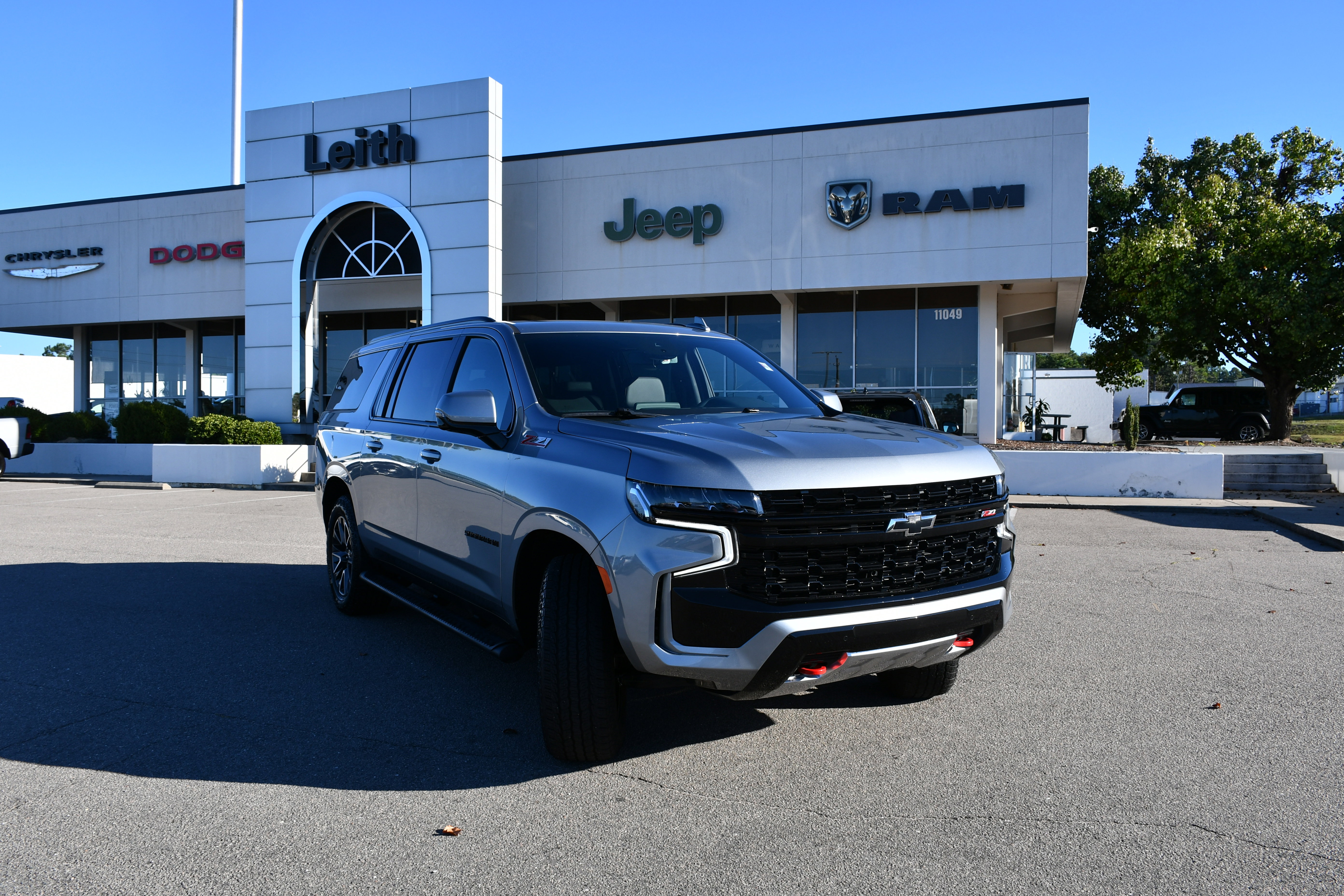 Used 2024 Chevrolet Suburban Z71 w/ Luxury Package