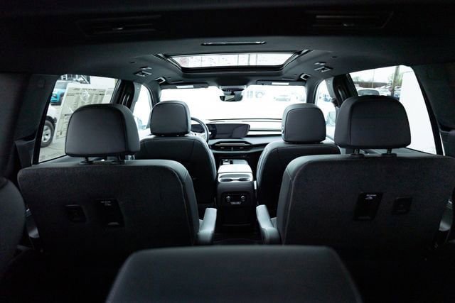 New 2026 Buick Enclave Sport Touring w/ Power Package FWD image 25