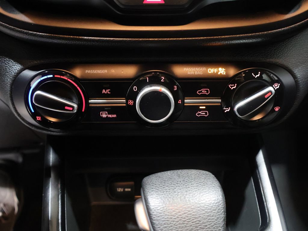 Used 2021 Kia Soul LX FWD image 9