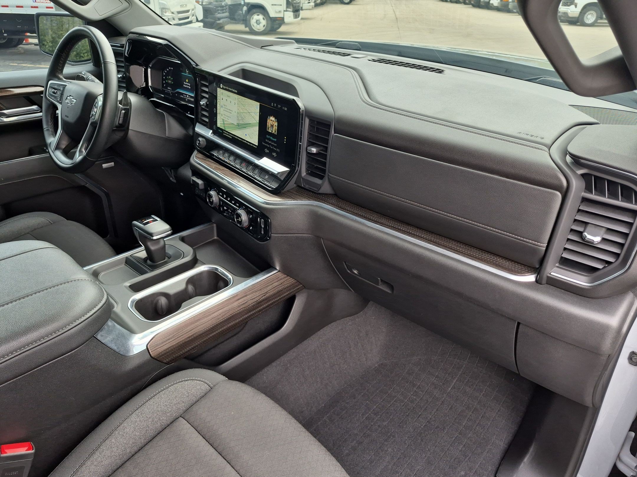Certified 2024 Chevrolet Silverado 1500 RST w/ Convenience Package II AWD/4WD image 30