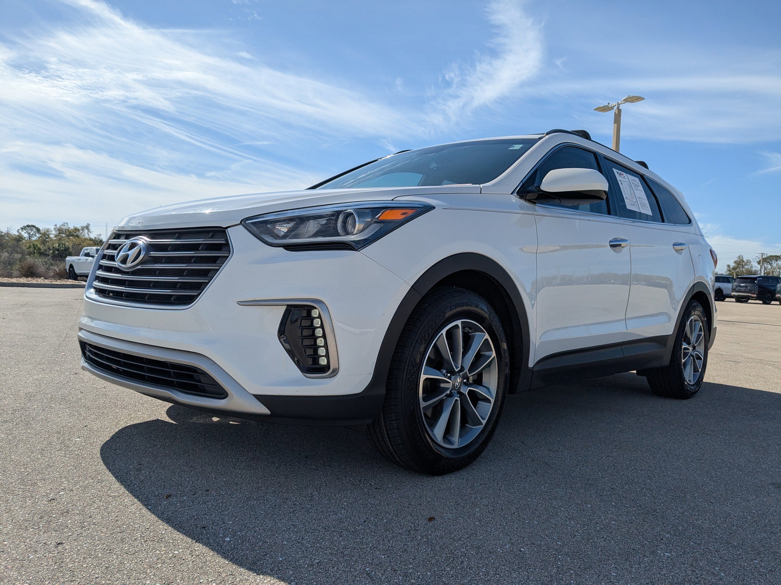Used 2018 Hyundai Santa Fe SE image 9
