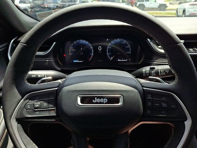 Certified 2023 Jeep Grand Cherokee Altitude AWD/4WD image 24
