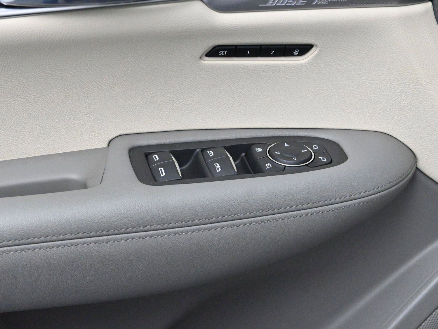 Certified 2022 Cadillac XT6 Premium Luxury image 14