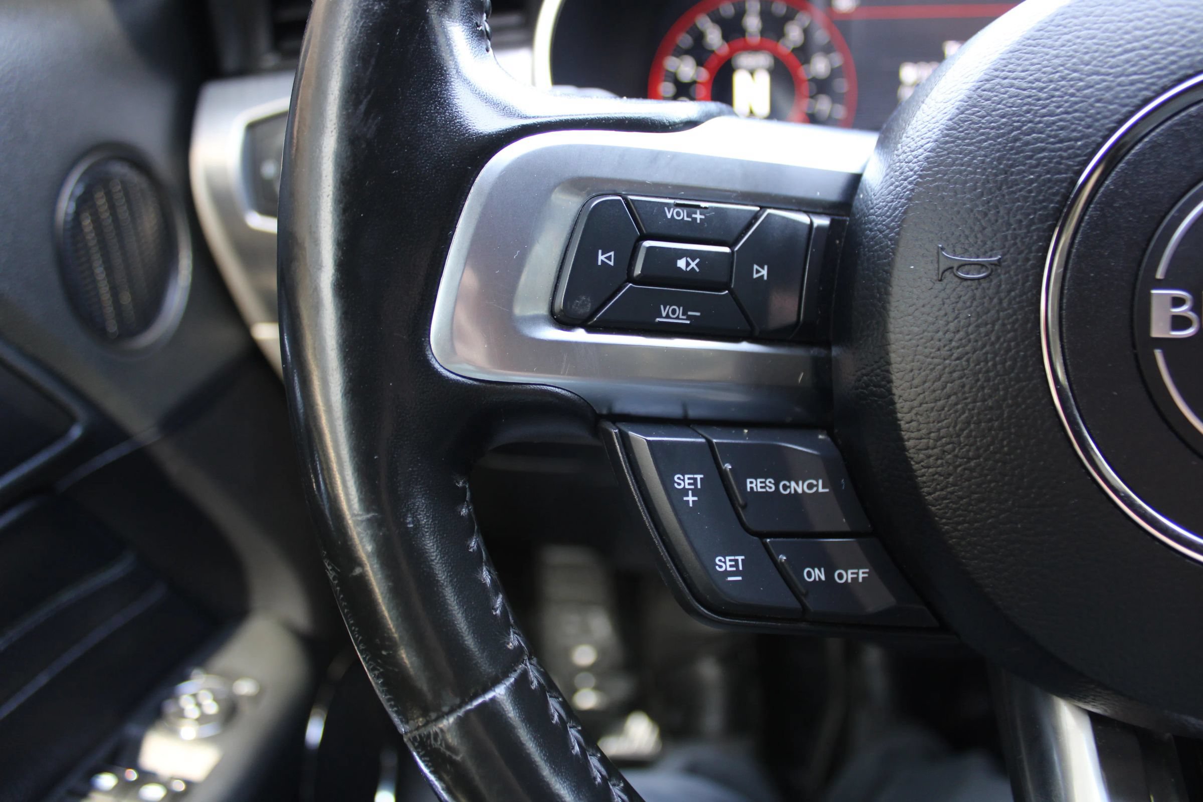 Used 2019 Ford Mustang Bullitt w/ Bullitt Electronics Package RWD image 11
