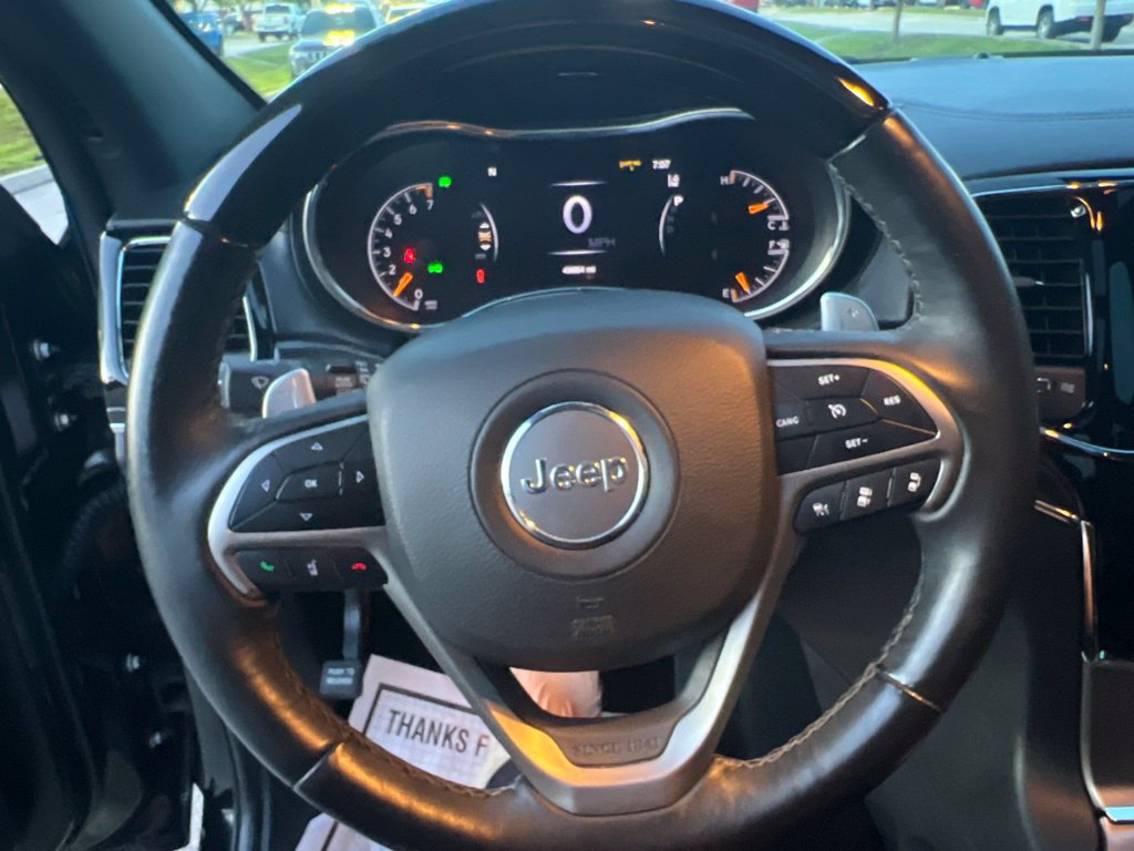 Used 2020 Jeep Grand Cherokee Overland AWD/4WD image 43