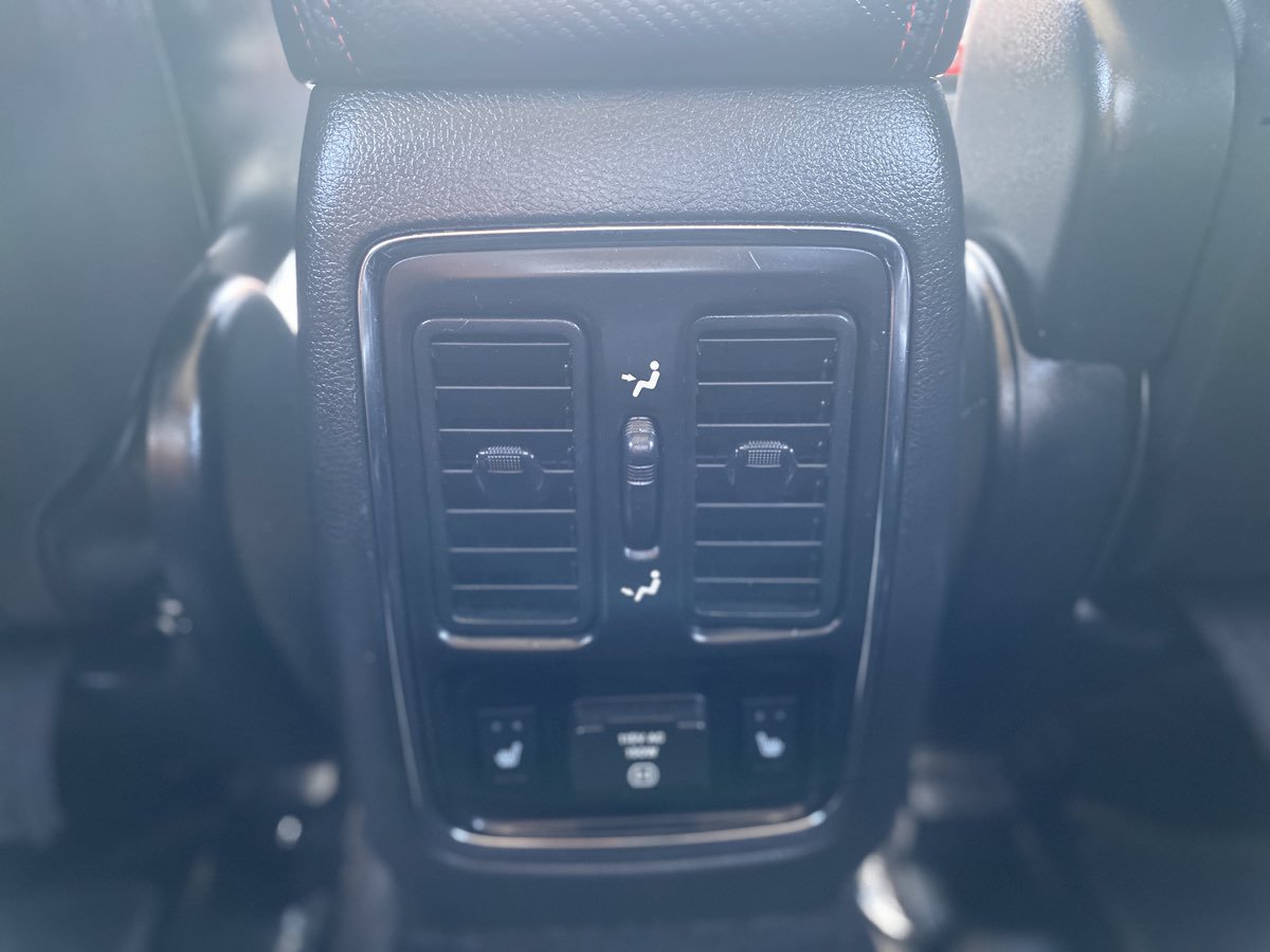 Used 2011 Dodge Durango Crew RWD image 24