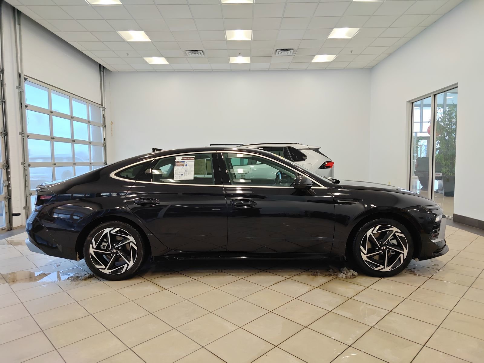 Used 2024 Hyundai Sonata SEL w/ Convenience Package image 2