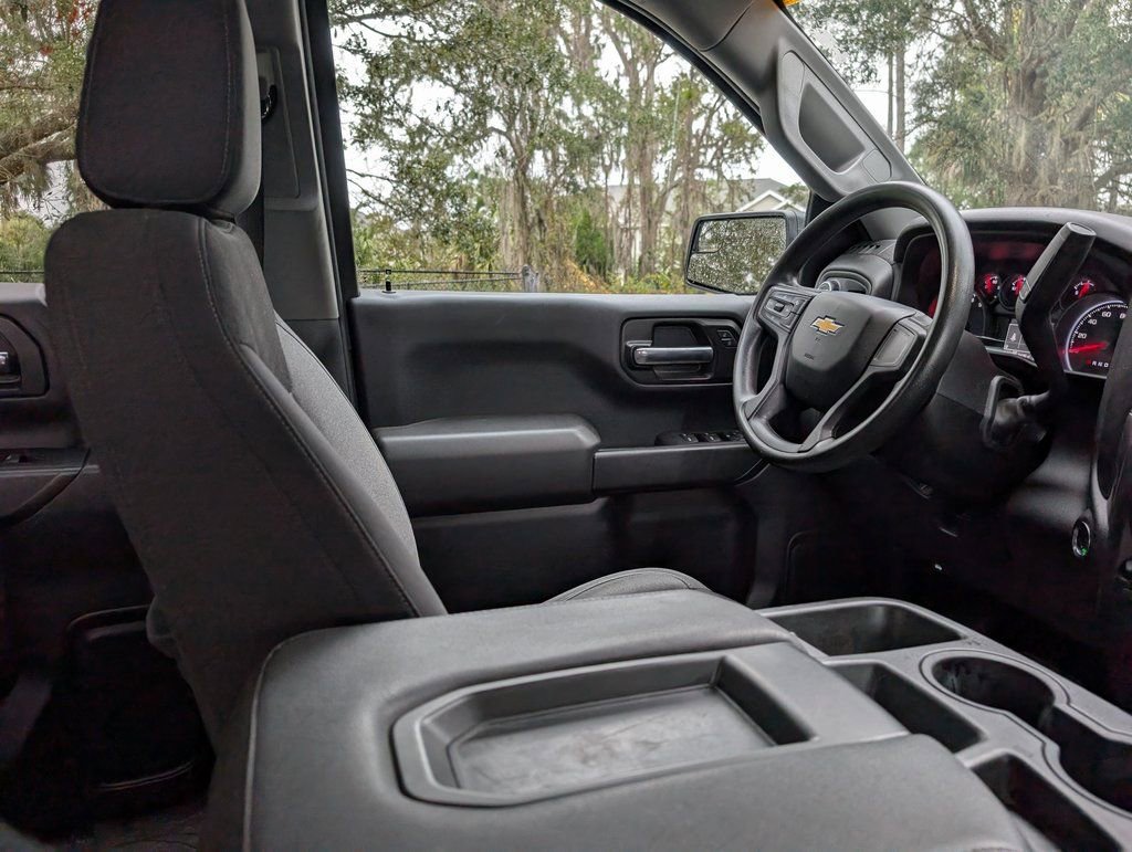 Used 2023 Chevrolet Silverado 1500 Custom image 10