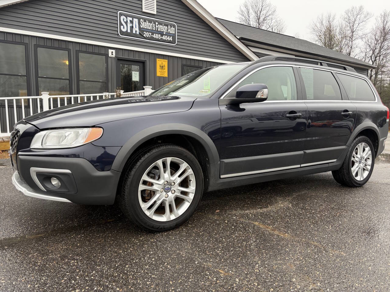 Used 2016 Volvo XC70 T5 Premier w/ Convenience Package image 1
