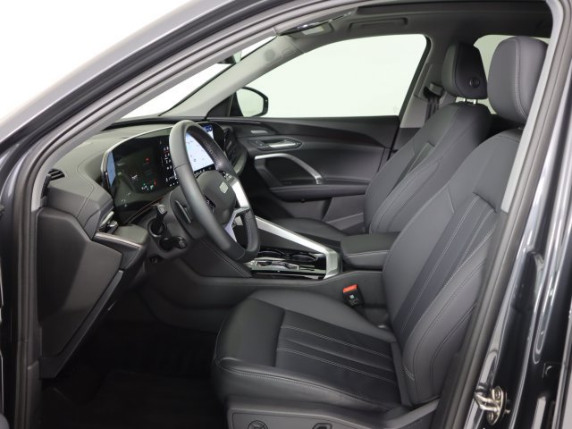 Certified 2025 Audi Q5 Premium Plus w/ Premium Plus AWD/4WD image 12