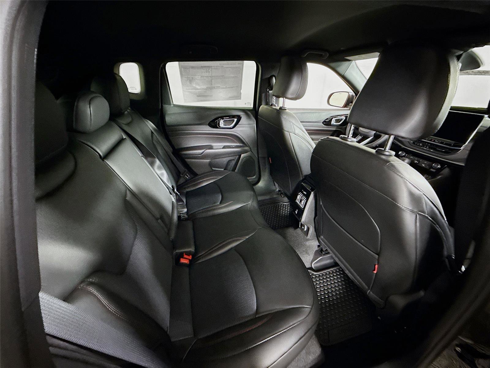 New 2026 Jeep Compass Trailhawk image 19