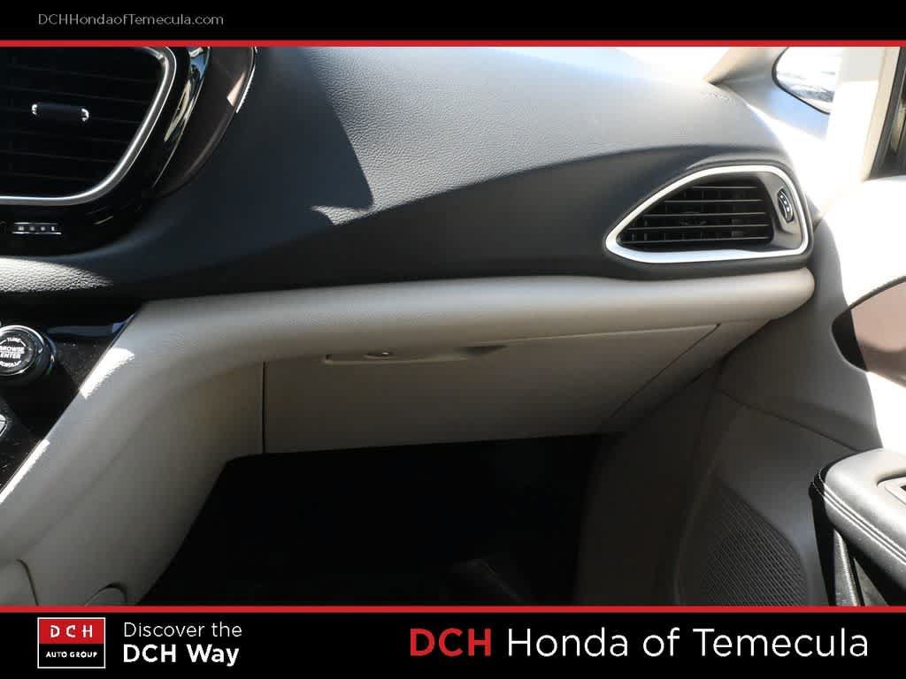 Used 2023 Chrysler Voyager LX FWD image 14