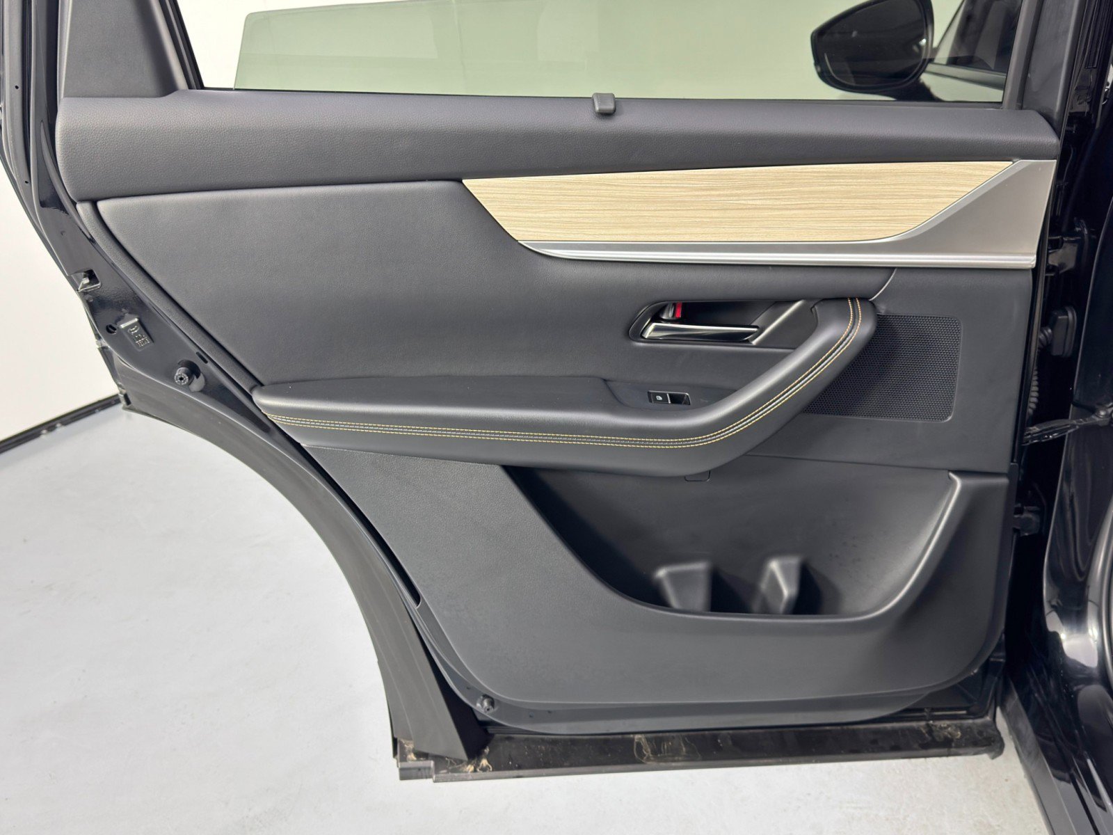 Used 2025 MAZDA CX-90 Plug-In Hybrid w/Premium Sport image 49