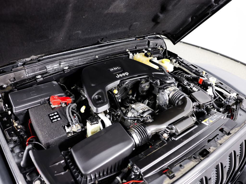 Used 2018 Jeep Wrangler Unlimited Rubicon image 16