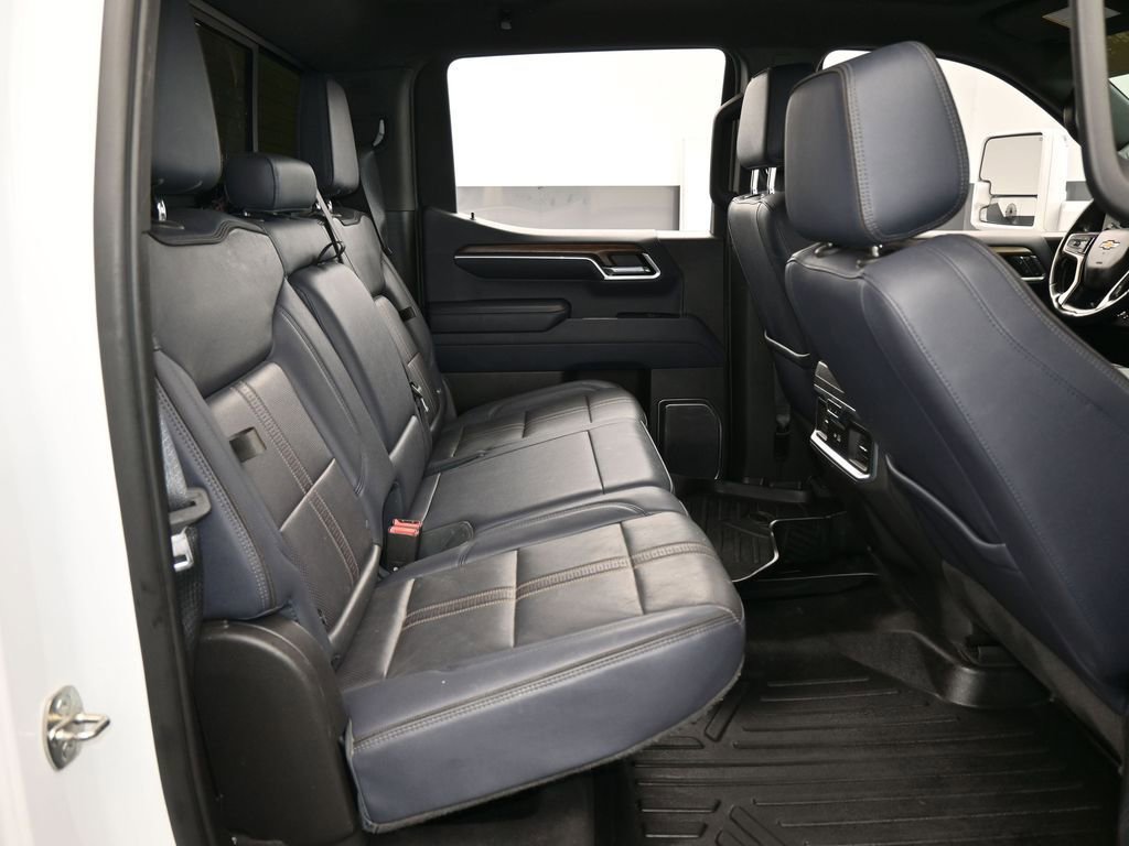 Used 2022 Chevrolet Silverado 1500 High Country image 59