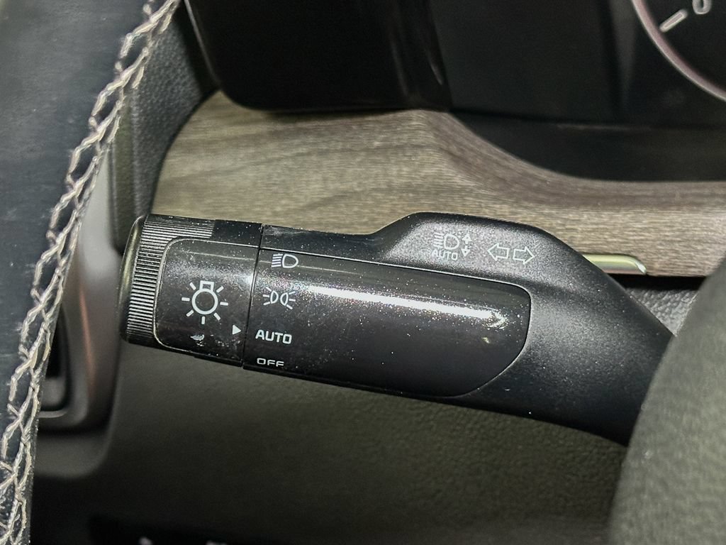 Used 2021 Kia Sorento EX AWD/4WD image 33