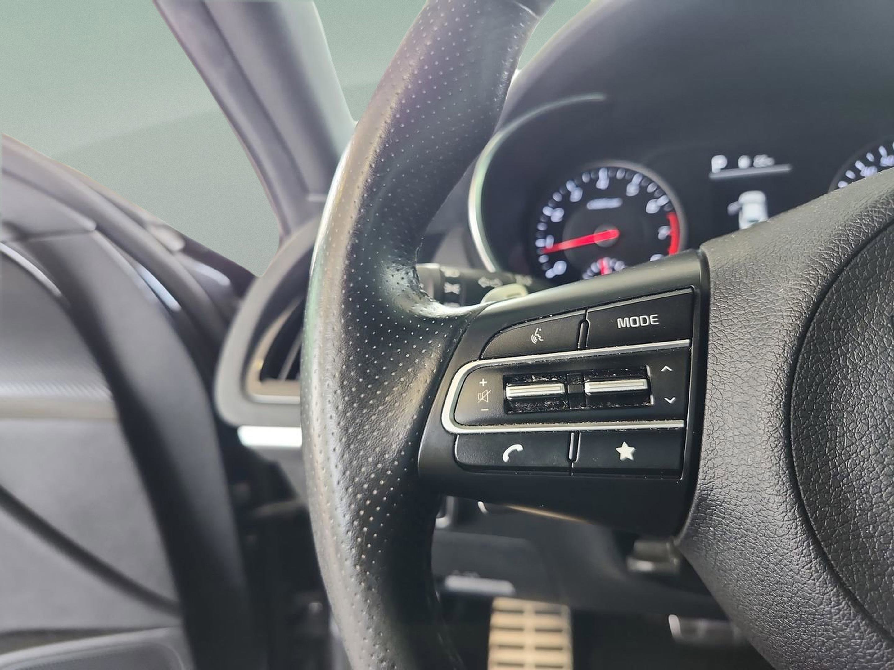 Used 2023 Kia Stinger GT-Line w/ Sun & Sound Package image 14