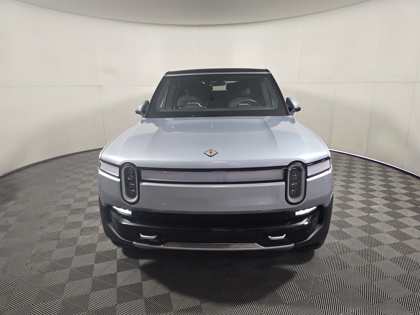 Used 2023 Rivian R1S Adventure AWD/4WD image 8