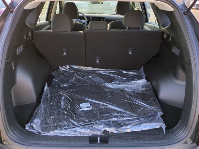 New 2025 Hyundai Tucson SE image 13