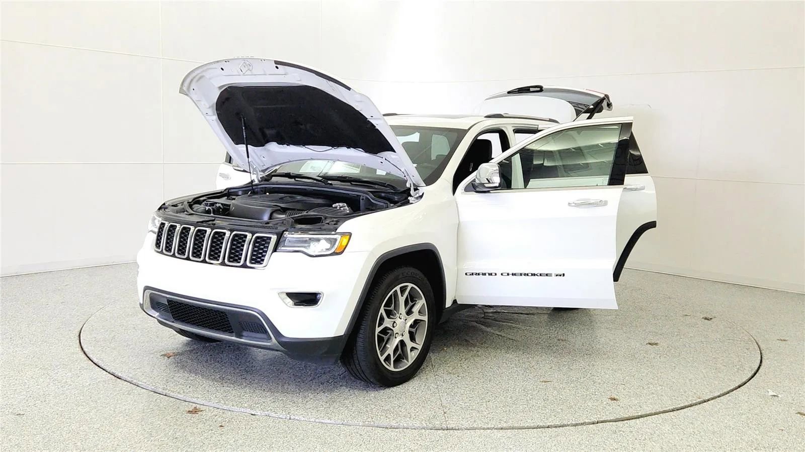 Used 2022 Jeep Grand Cherokee Limited w/ Trailer Tow Group IV image 10