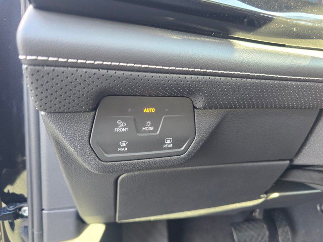 New 2026 Volkswagen Atlas SE image 28