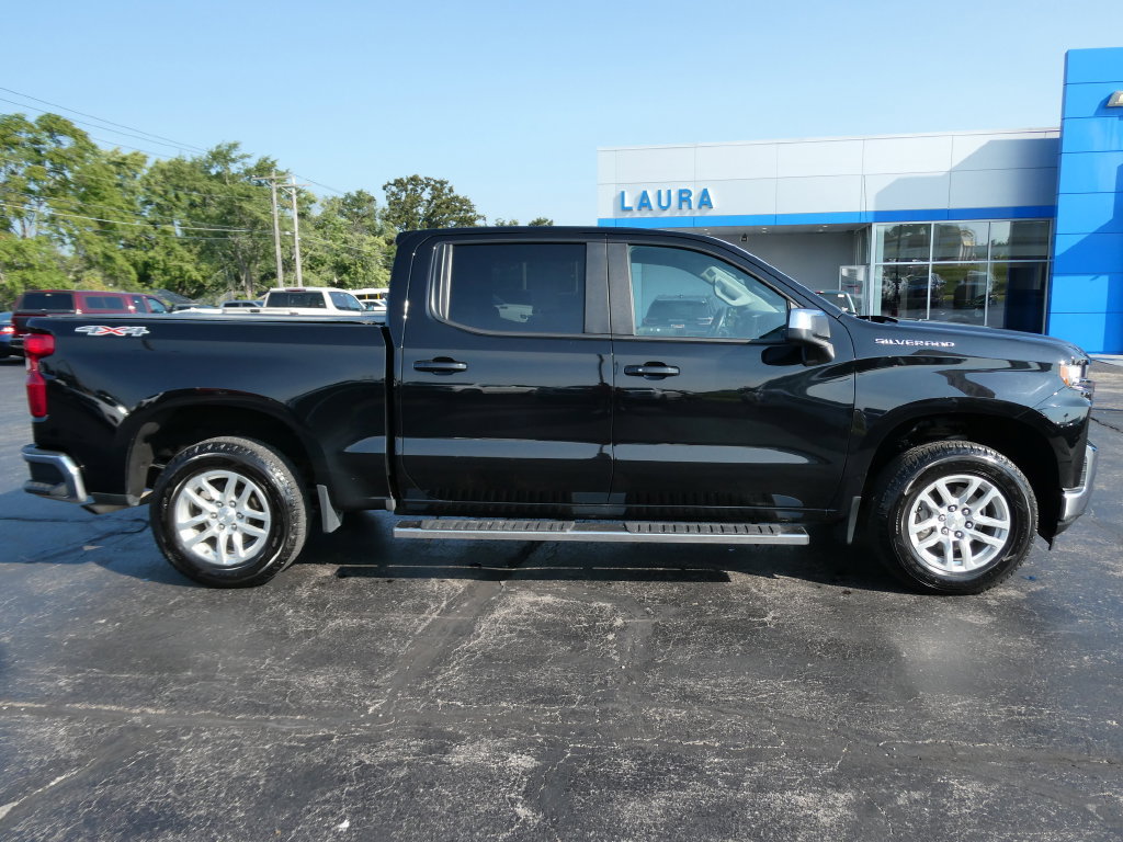 Certified 2022 Chevrolet Silverado 1500 LT w/ Bed Protection Package AWD/4WD image 4