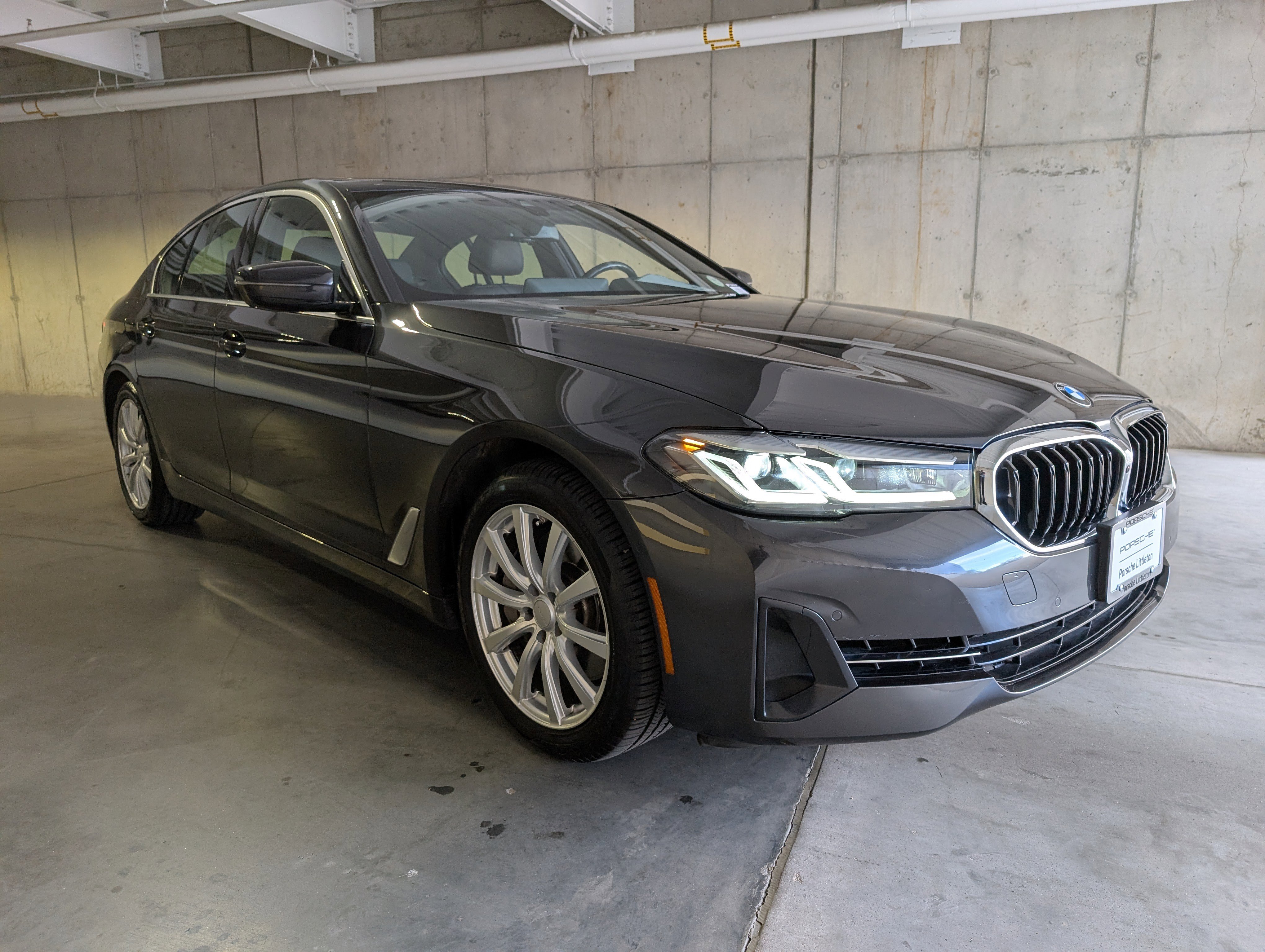 Used 2021 BMW 540i xDrive w/ Premium Package image 11