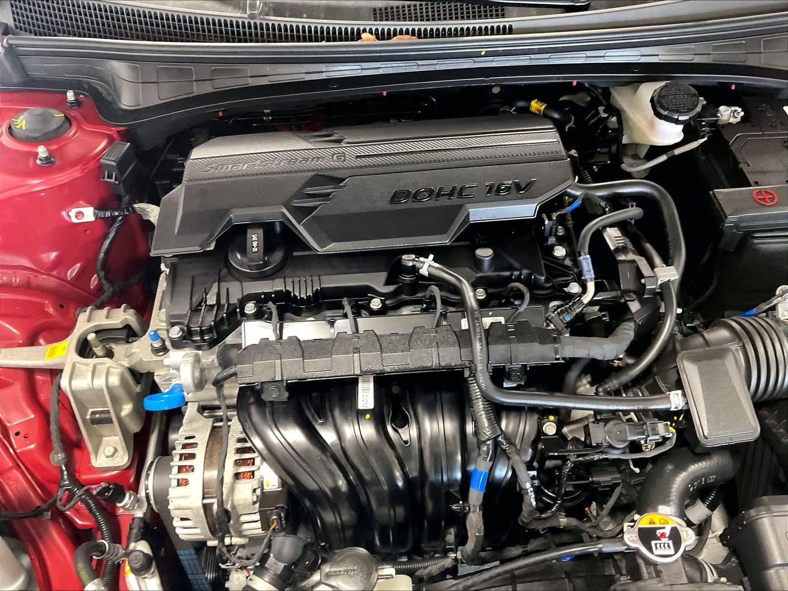 Certified 2025 Hyundai Elantra Sport image 52