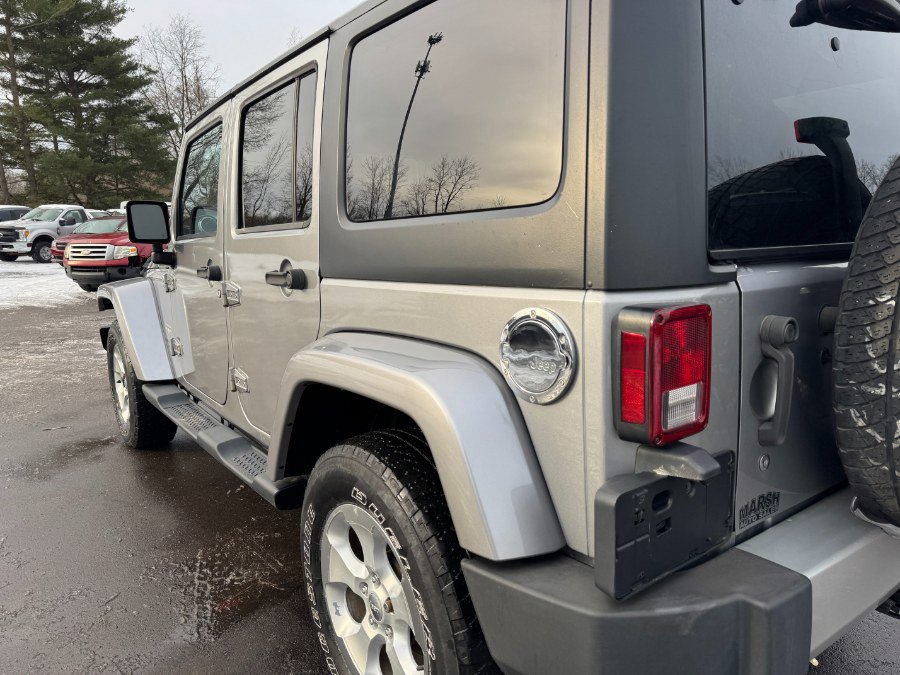 Used 2013 Jeep Wrangler Unlimited Sahara w/ Connectivity Group image 10